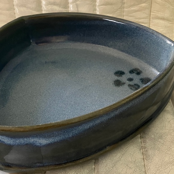 Handcrafted Blue Rounded Triangular Stoneware Bowl - Picture 5 of 17